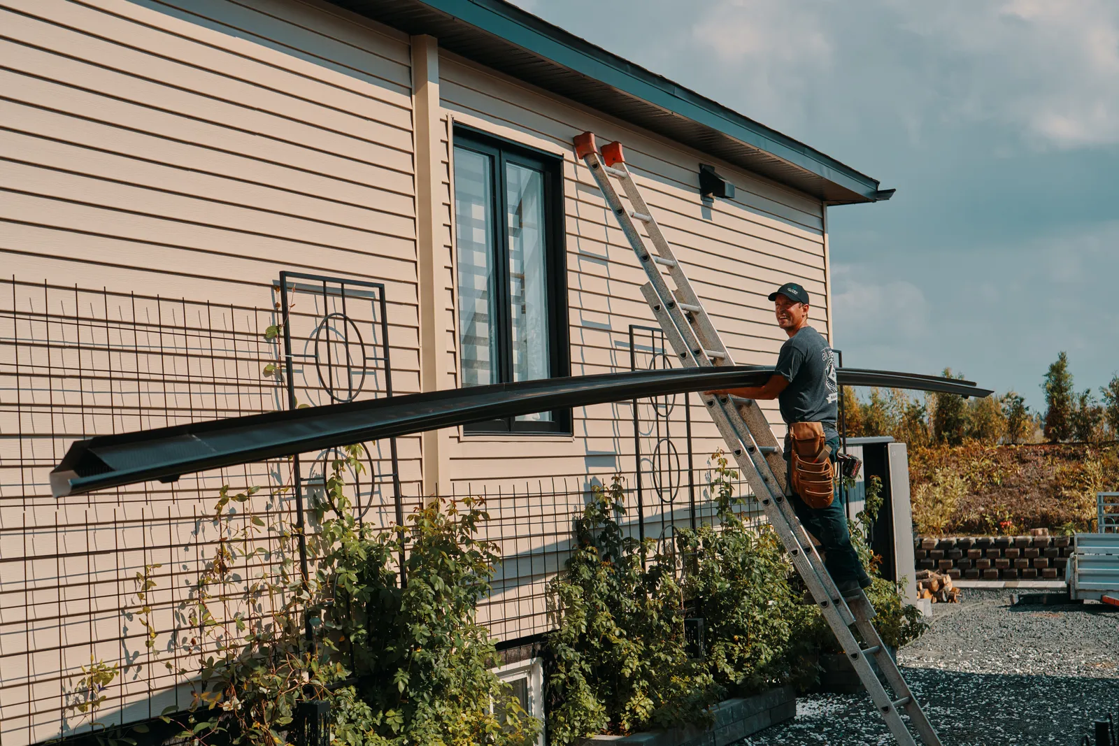 Seamless gutter with Alu-Rex protection, formed on site — Canadian Eavestrough, Edson AB